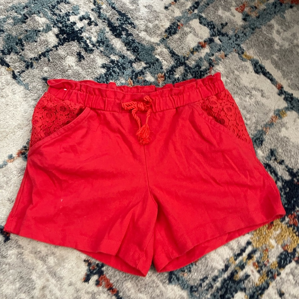 Red shorts size 7